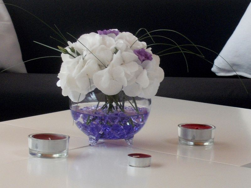 AB 06-70,00 Ron-Aranjament cu hortensie si lisianthus