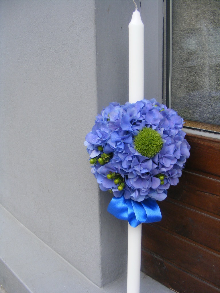 LB 18-190,00 RON-Lumanare de botez cu hortensii, hypericum si geen treak